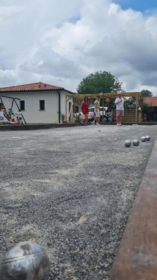 Villa Jacuzzi, Terrain De Petanque Et Aire De Jeux Vue Sur Les Pyrenees Seilhan Kültér fotó